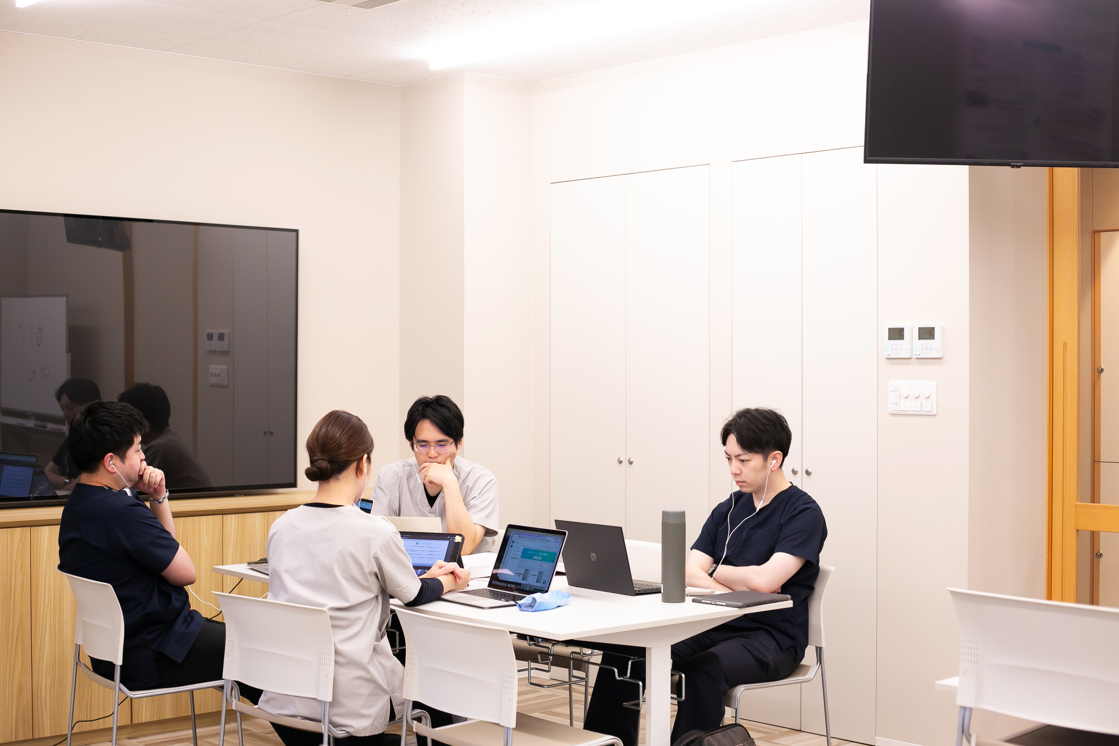 採用情報働くメリット